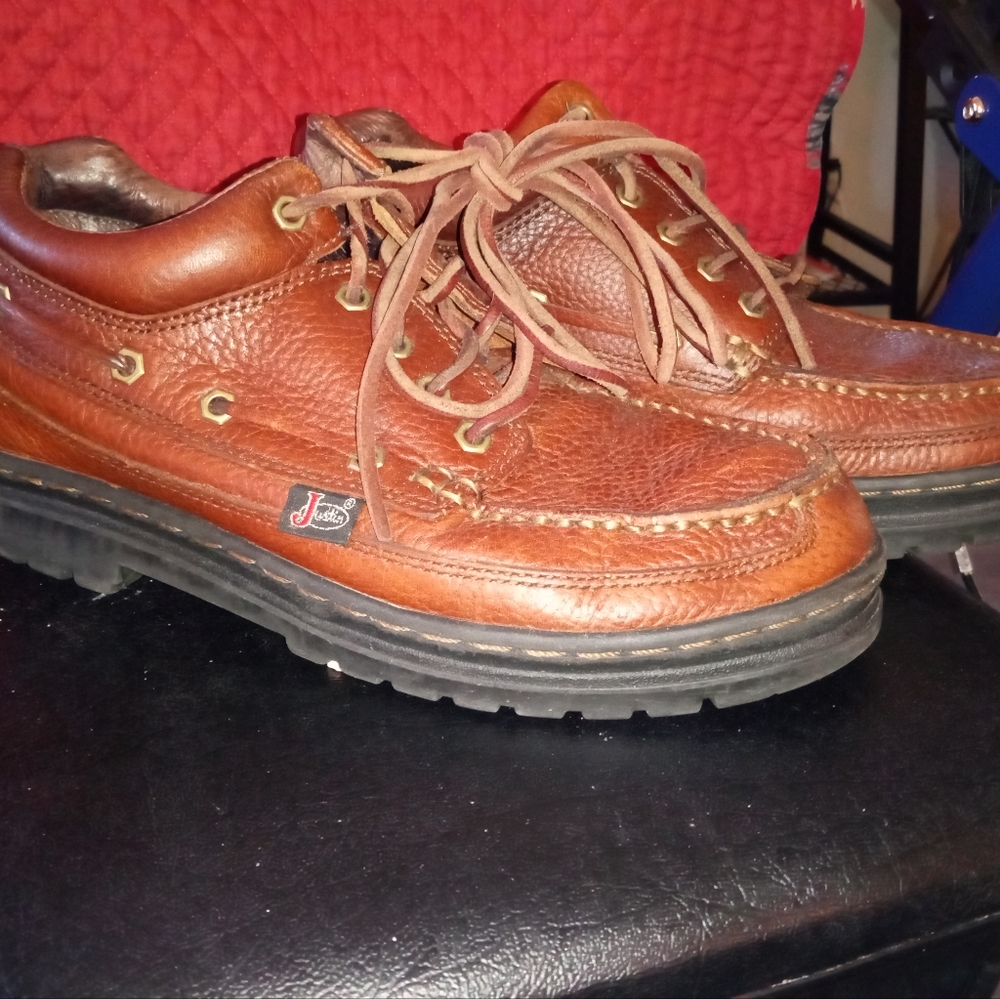 Justin Chuka Boots